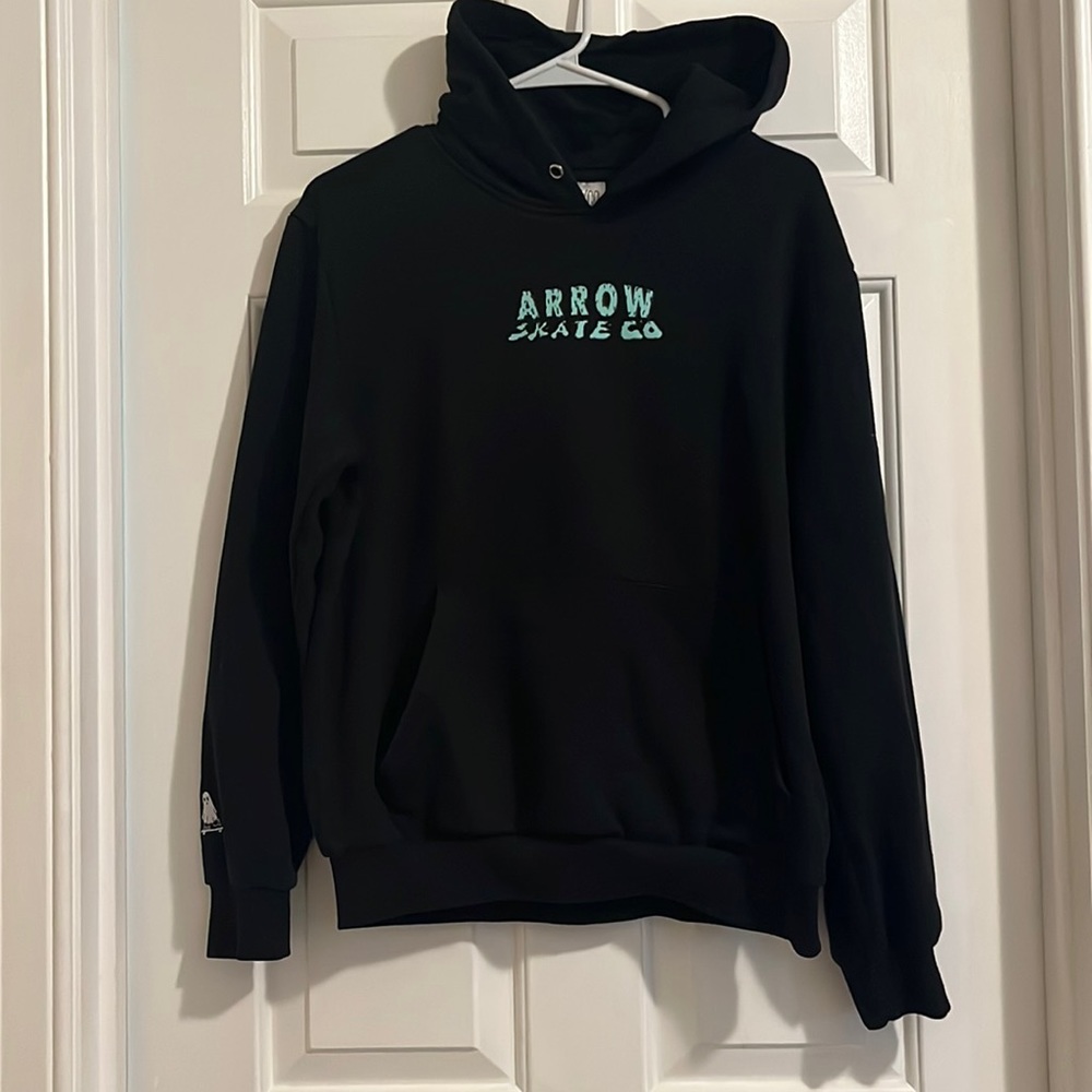 Arrow Skate Co Ghost Hoodie, worn a few times. In perfect condition.